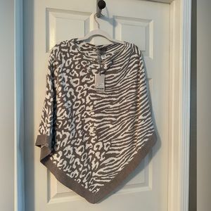 Barefoot Dreams Cozychic Ultra Lite Poncho NWT